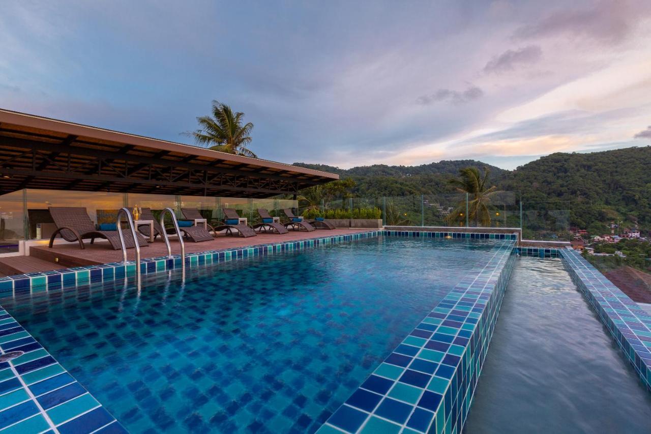 สเปลนดิด ซีวิว รีสอร์ต Hotel หาดกะตะ ภายนอก รูปภาพ